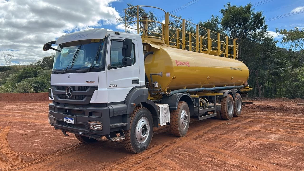 Actros 4144