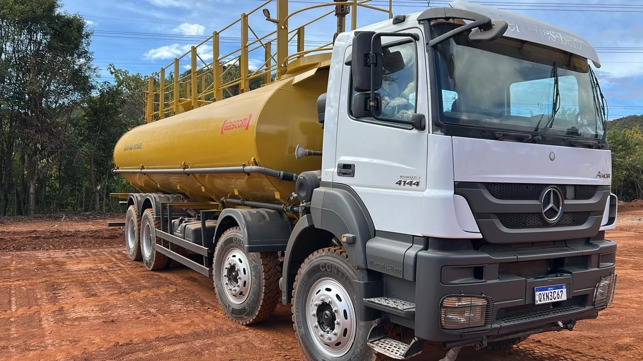 Actros 4144