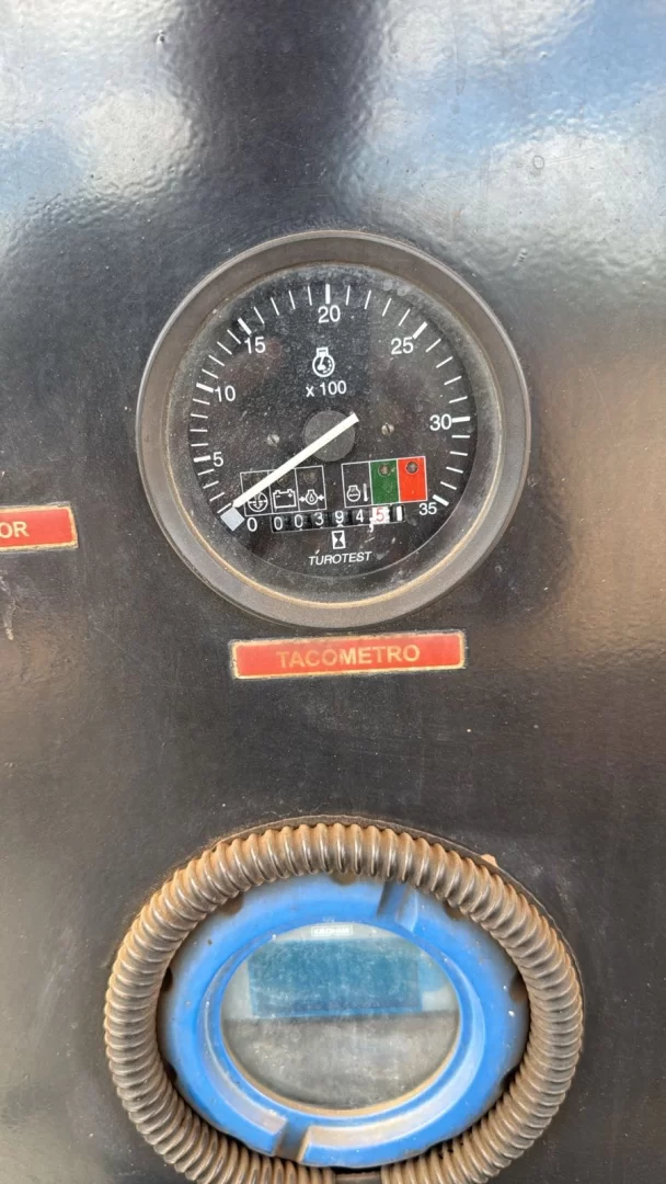UHR700H