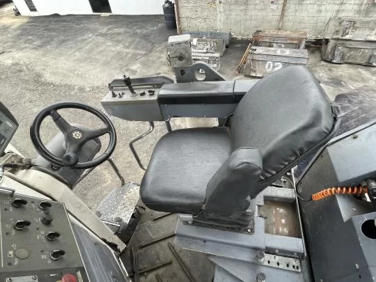 W100F