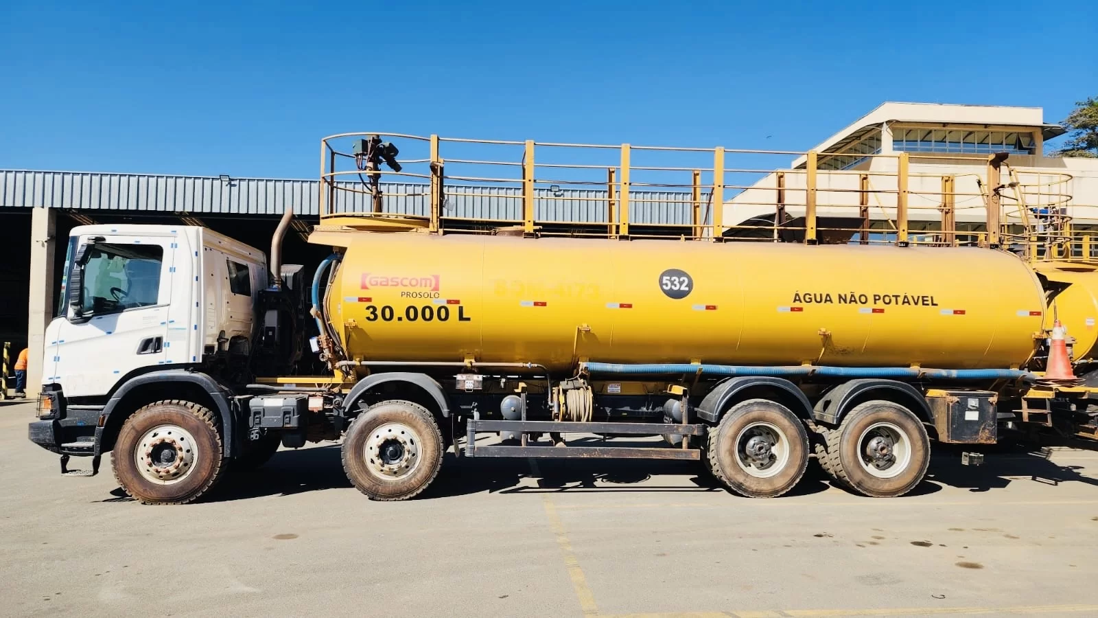 P450 8x4