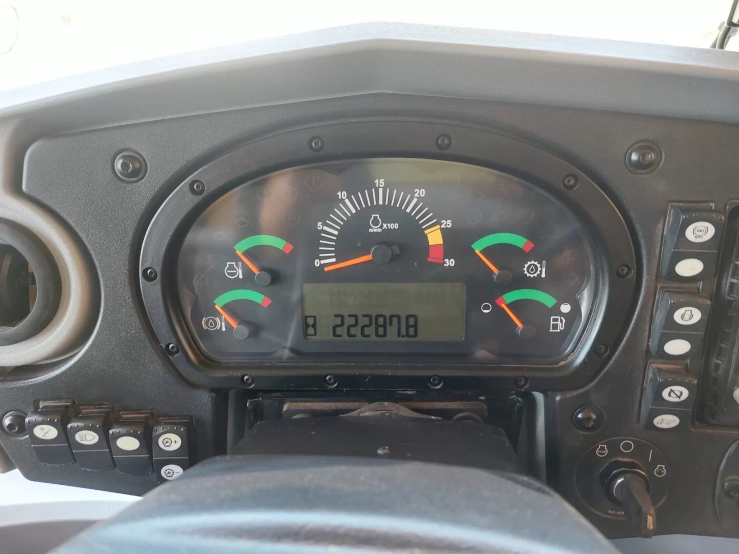 775G