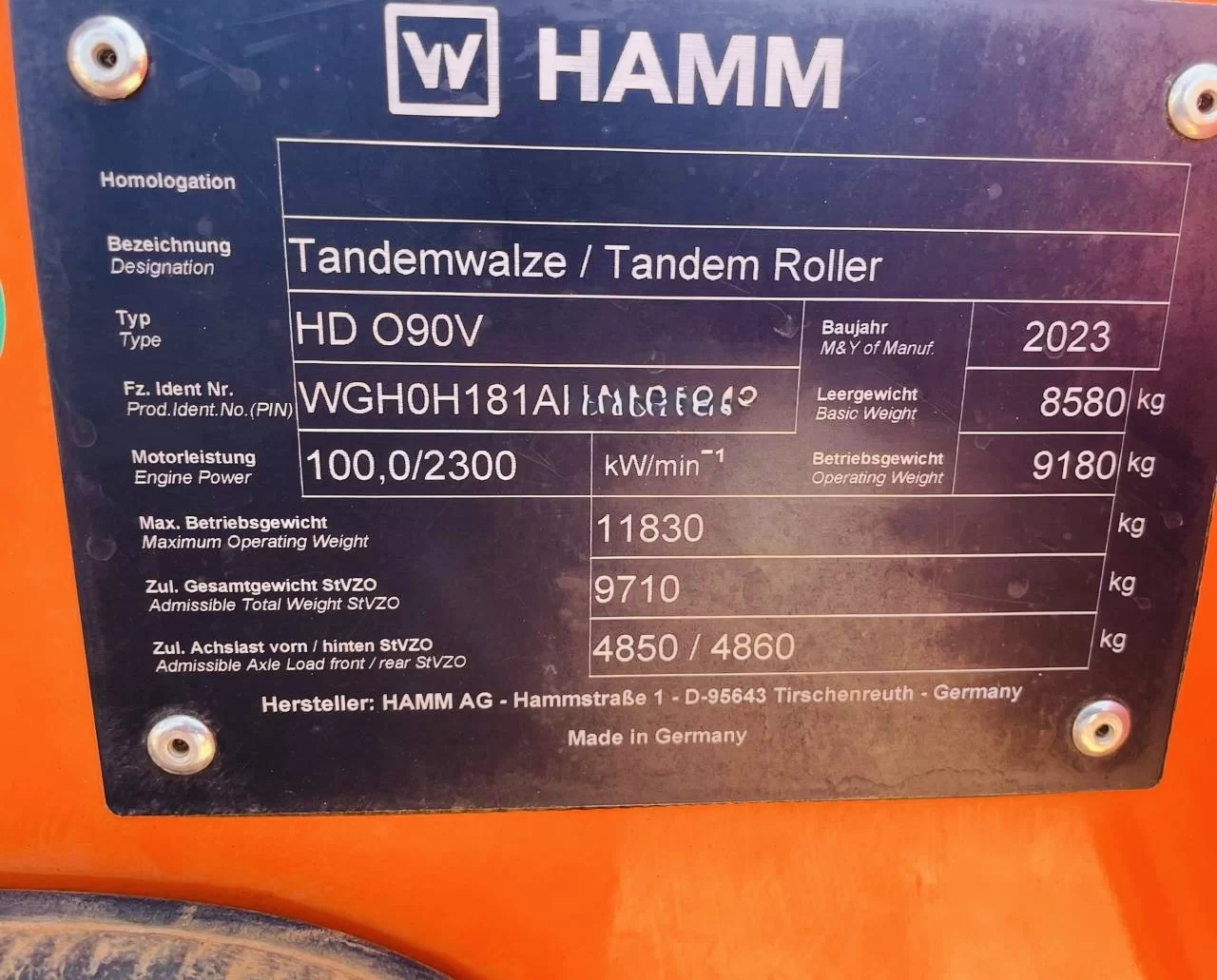 HD90