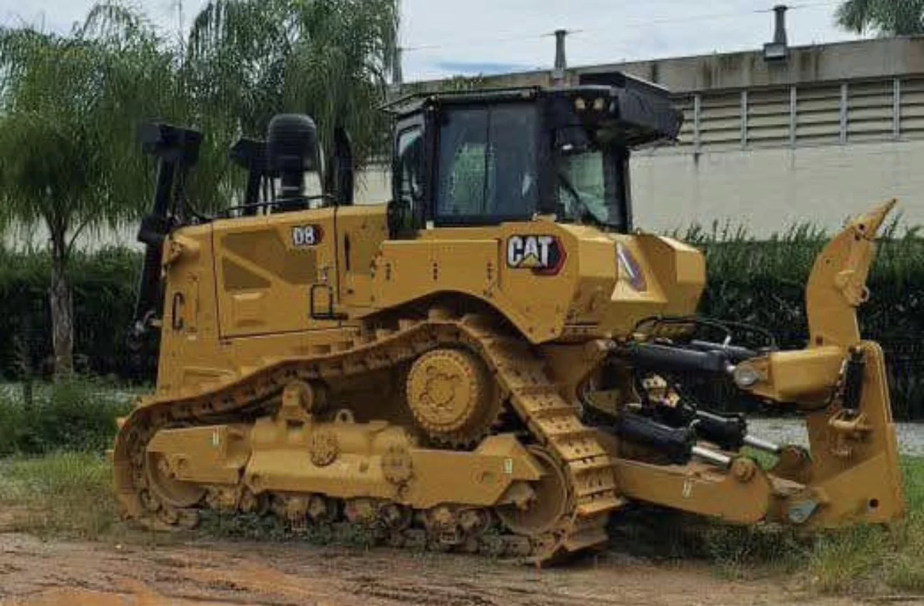 D8T