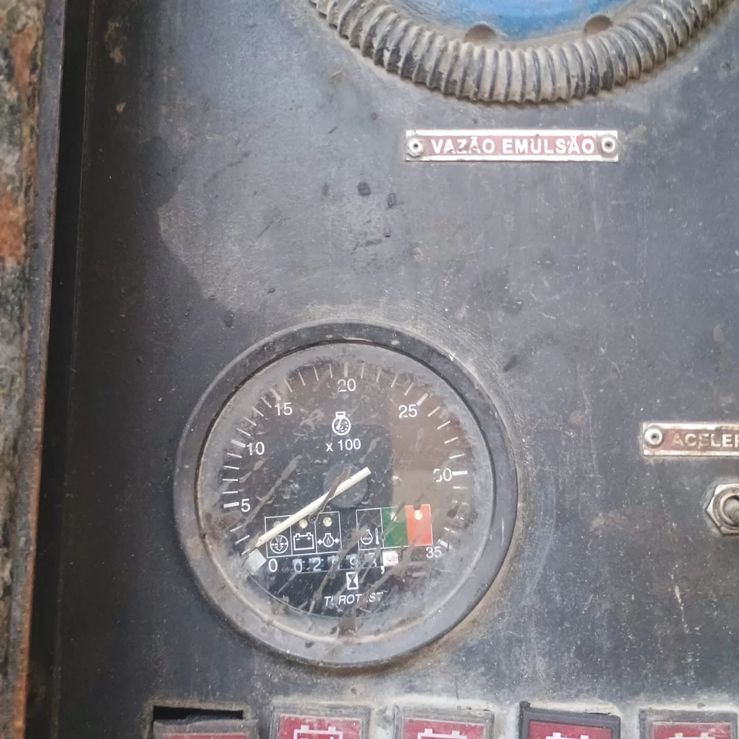 UHR900 H